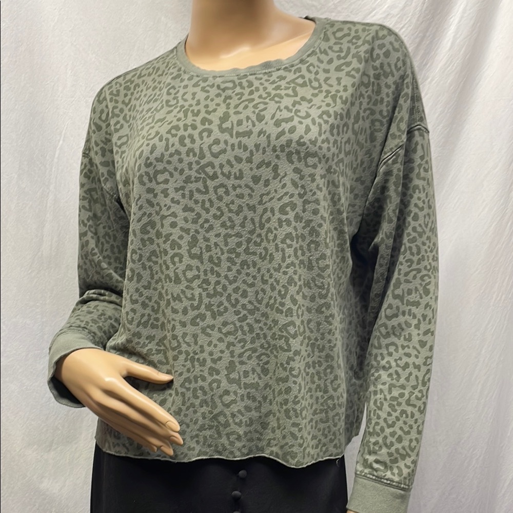 Thread & Supply Green Leopard Print Relaxed Long Sleeve Sweatshirt